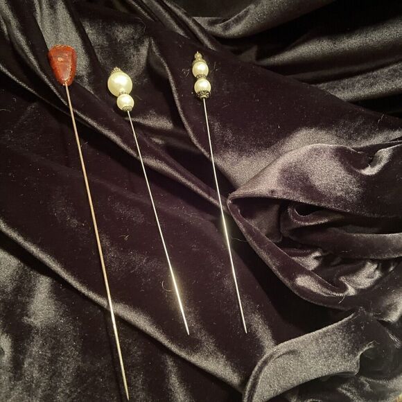 Vintage Lot of 3 Fashionable Hat Pins Various Designs - Picture 1 of 5